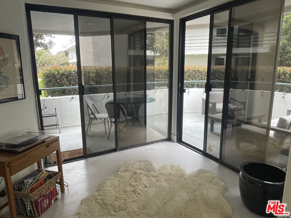 2950 Neilson Way 311