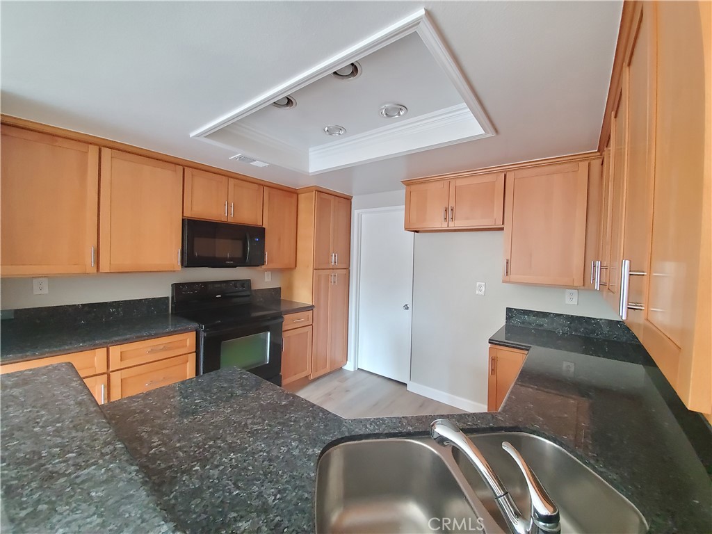 Windwood Townhomes (TH) - Residential Lease