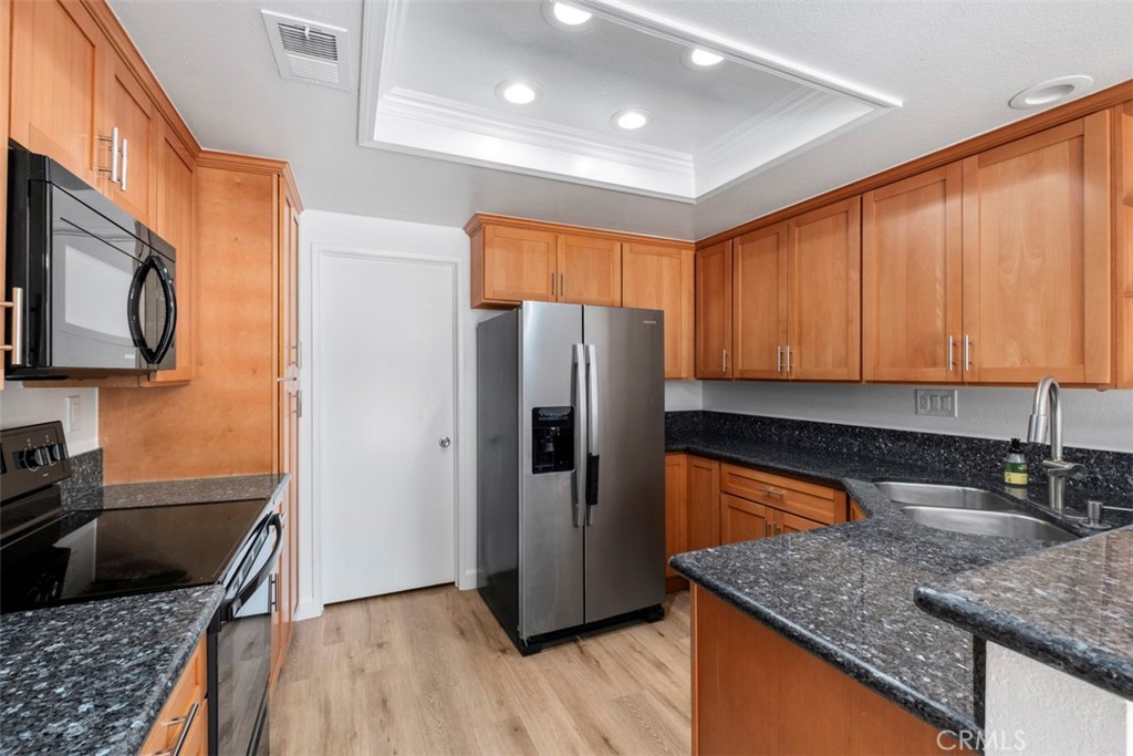 Windwood Townhomes (TH) - Residential Lease