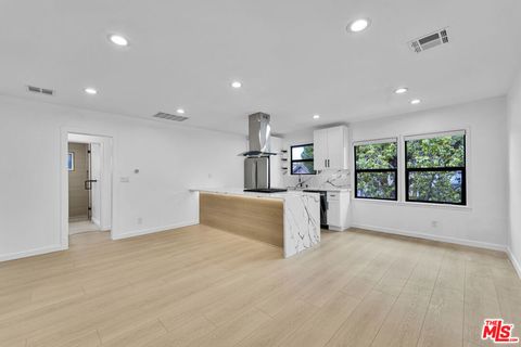 Photo of 926 N Spaulding Avenue #5, West Hollywood, CA 90046 (MLS # 26672773)