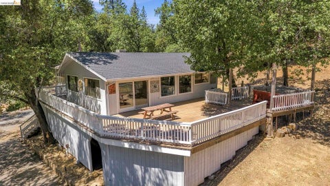 Photo of 22148 Crystal Falls Dr. West, Sonora, CA 95370 (MLS # 41142907)
