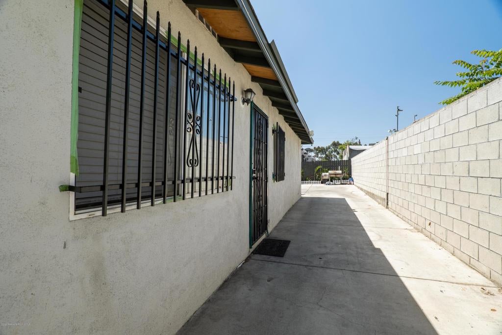 11415 Link Street