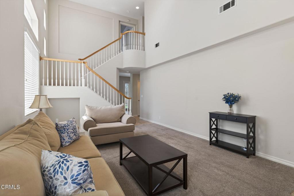 621 Avenida Magdalena