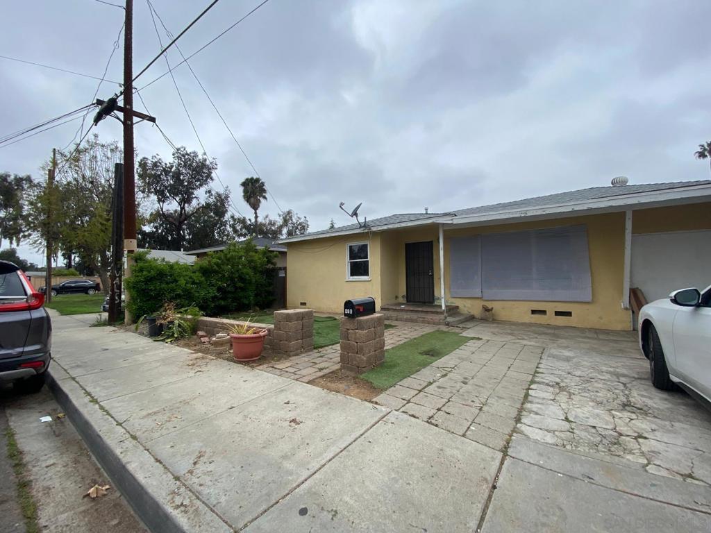 Beautifully renovated single-family home for rent at the heart of Escondido. This spacious 4-bedroom, 3-bathroom home features modern upgrades throughout, including updated flooring, fresh paint, and remodeled kitchen and bathrooms. Enjoy ample living space, a bright open layout, comfortable bedrooms, parking in the driveway, and a private backyard perfect for relaxing or entertaining. Conveniently located near schools, shopping centers, and freeway access for an easy commute. Don't miss the opportunity to make this move-in ready home yours. Contact us today to schedule a viewing.