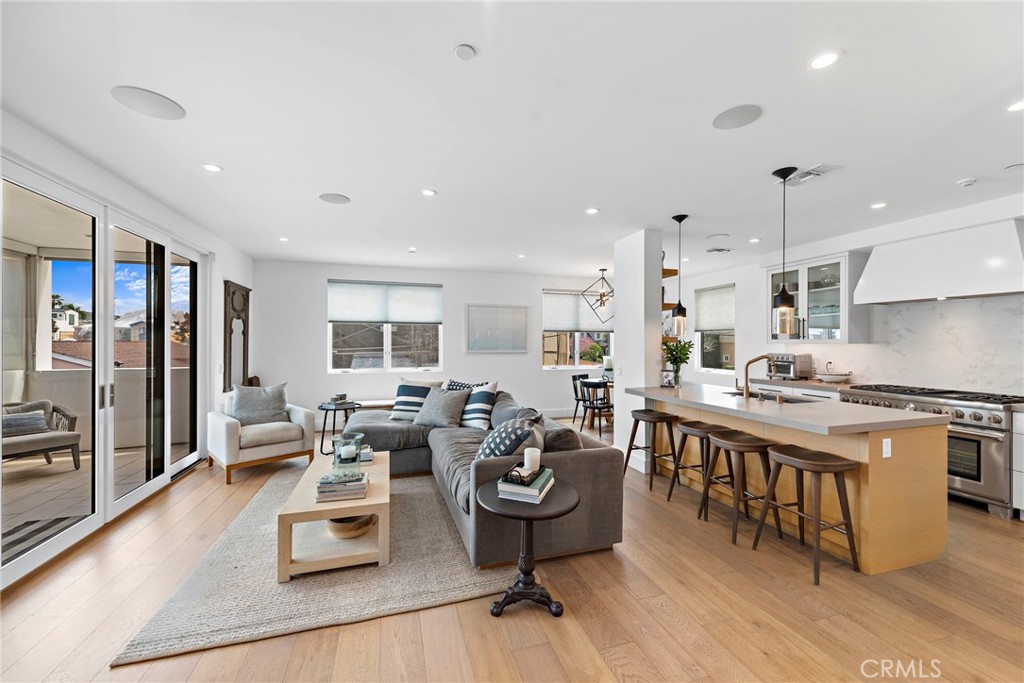 Corona del Mar South of PCH (CDMS) - Residential Lease