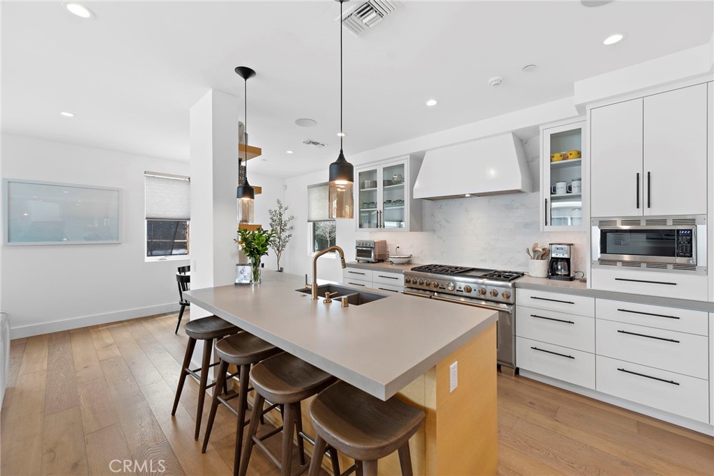 Corona del Mar South of PCH (CDMS) - Residential Lease