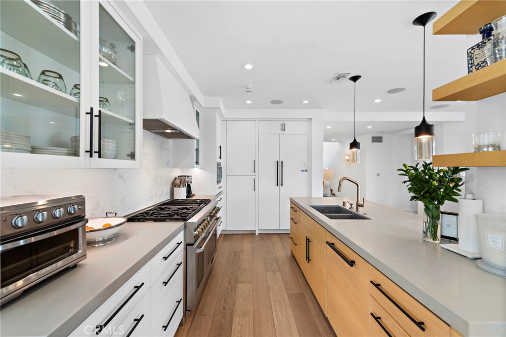 Corona del Mar South of PCH (CDMS) - Residential Lease