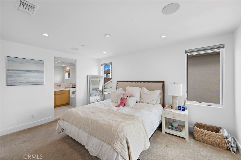 Corona del Mar South of PCH (CDMS) - Residential Lease