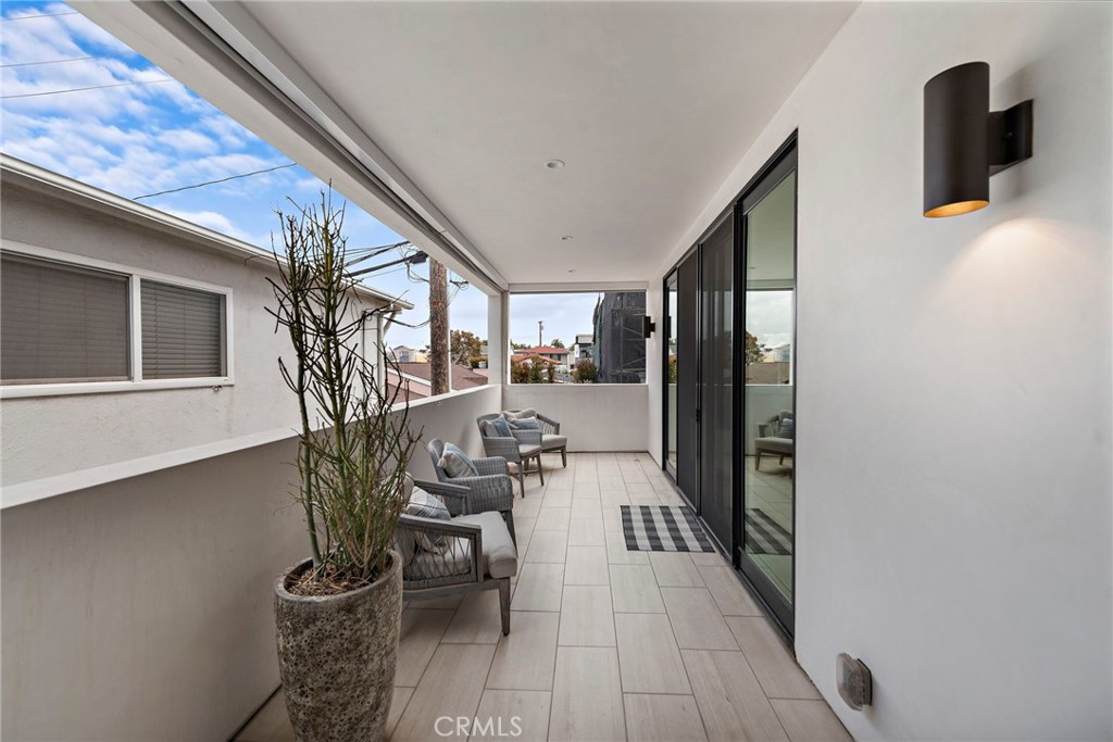 Corona del Mar South of PCH (CDMS) - Residential Lease