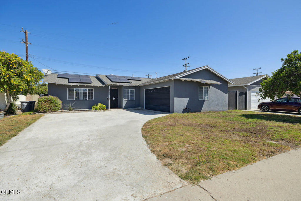 This 3+2 and a den .Over 1250 square feet home has 2 attached car garage, smooth ceilings, updated kitchen and bathrooms. large, beautiful backyard.