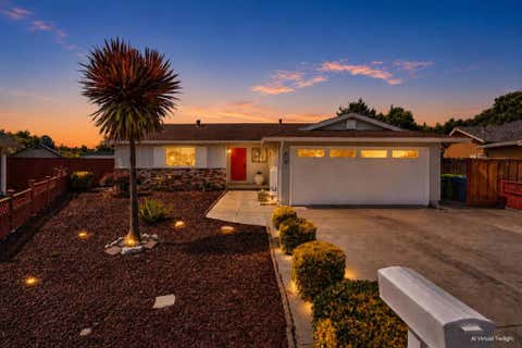 Photo of 32518 Shiela Court, Union City, CA 94587 (MLS # ML82052082)