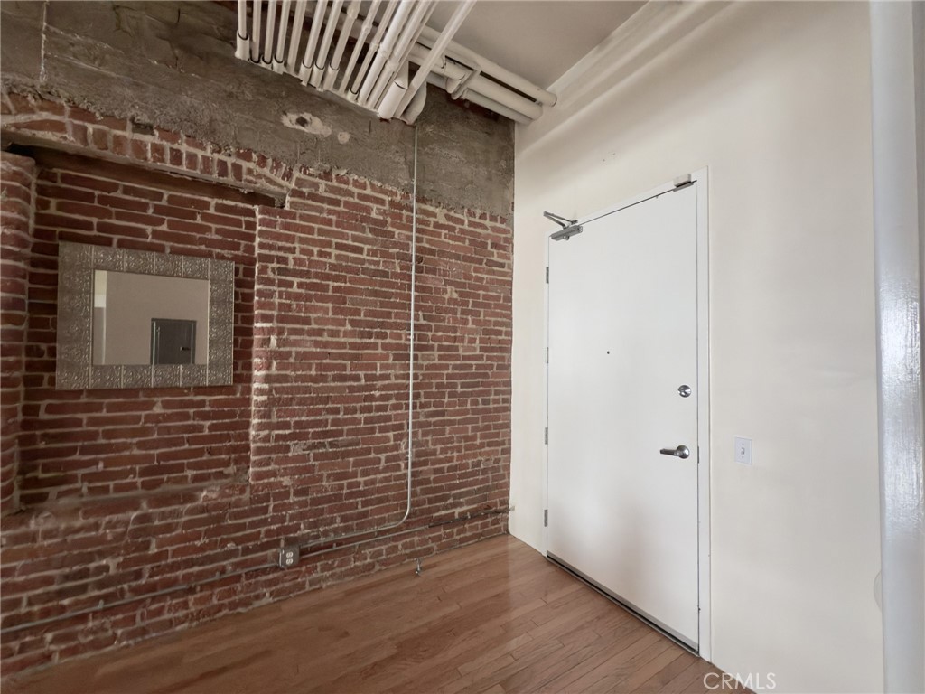 500 Molino Street 208