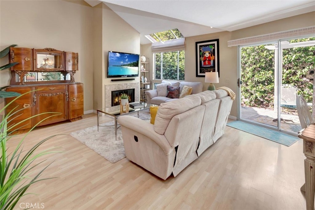 102 Santa Rosa Court