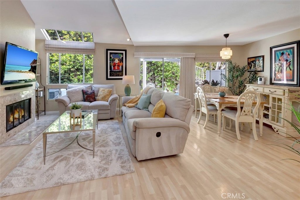 102 Santa Rosa Court