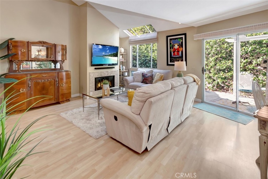 102 Santa Rosa Court