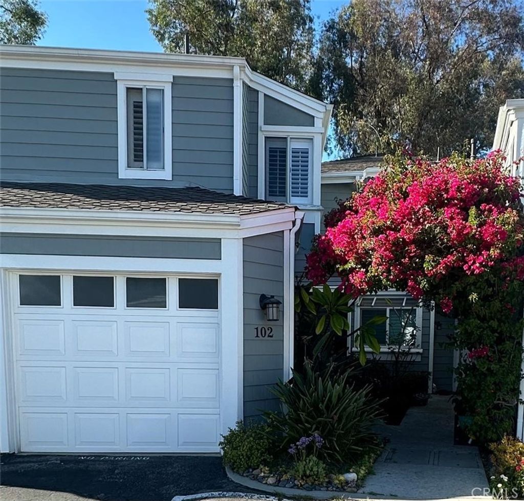 Photo of 102 Santa Rosa Court, Laguna Beach, CA 92651 (MLS # PW25252334)