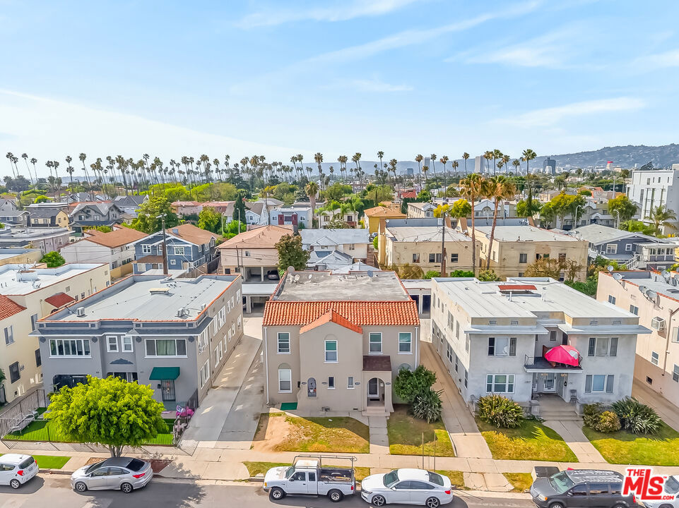 1405 S Bronson Avenue