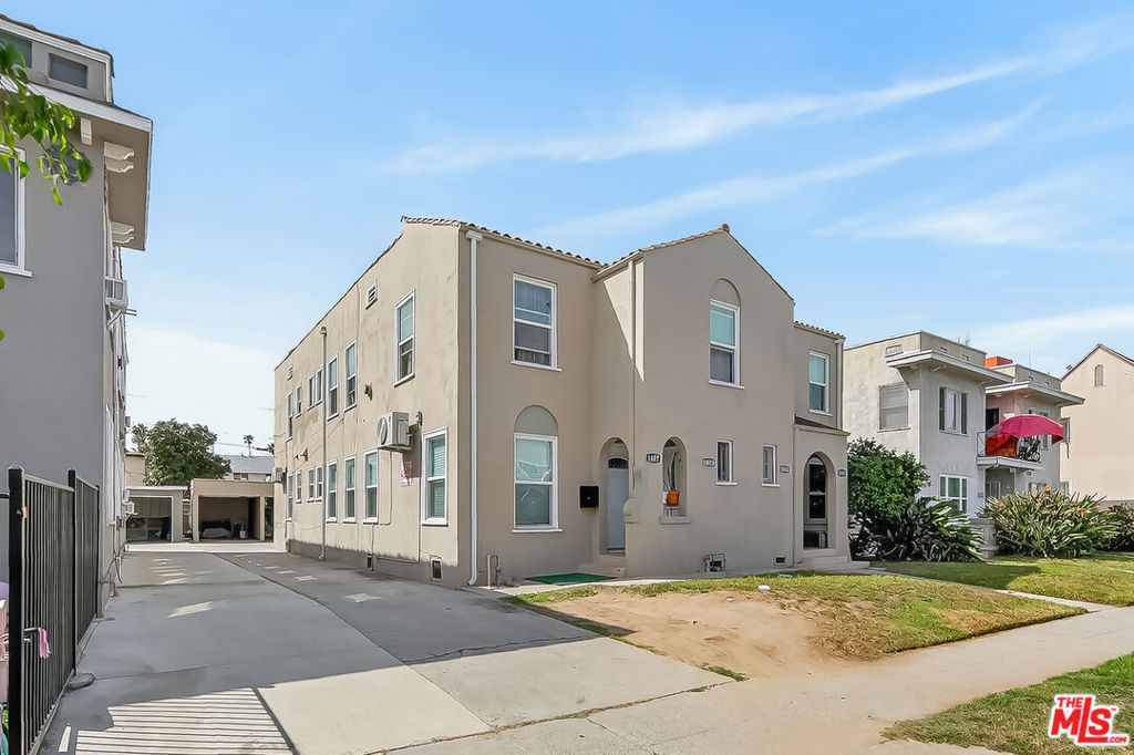 1405 S Bronson Avenue