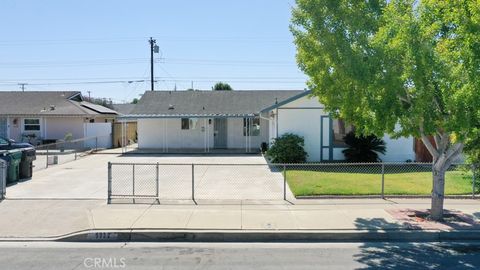 Photo of 5932 Chinook Dr, Huntington Beach, CA 92647 (MLS # PW26090435)