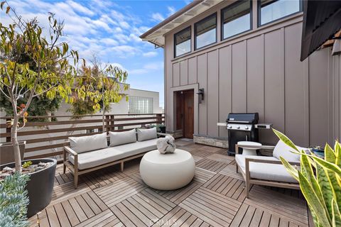 Tiny photo for 31678 Seacliff Drive, Laguna Beach, CA 92651 (MLS # LG25280311)