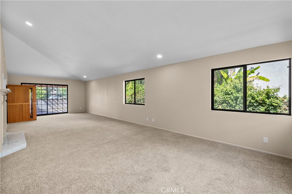 Peacock Ridge (842) - Residential