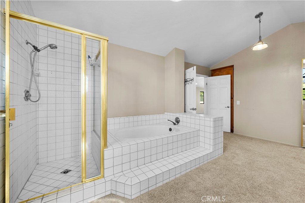 Peacock Ridge (842) - Residential