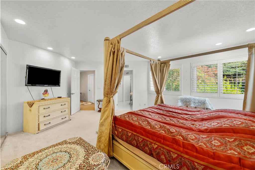 Peacock Ridge (842) - Residential