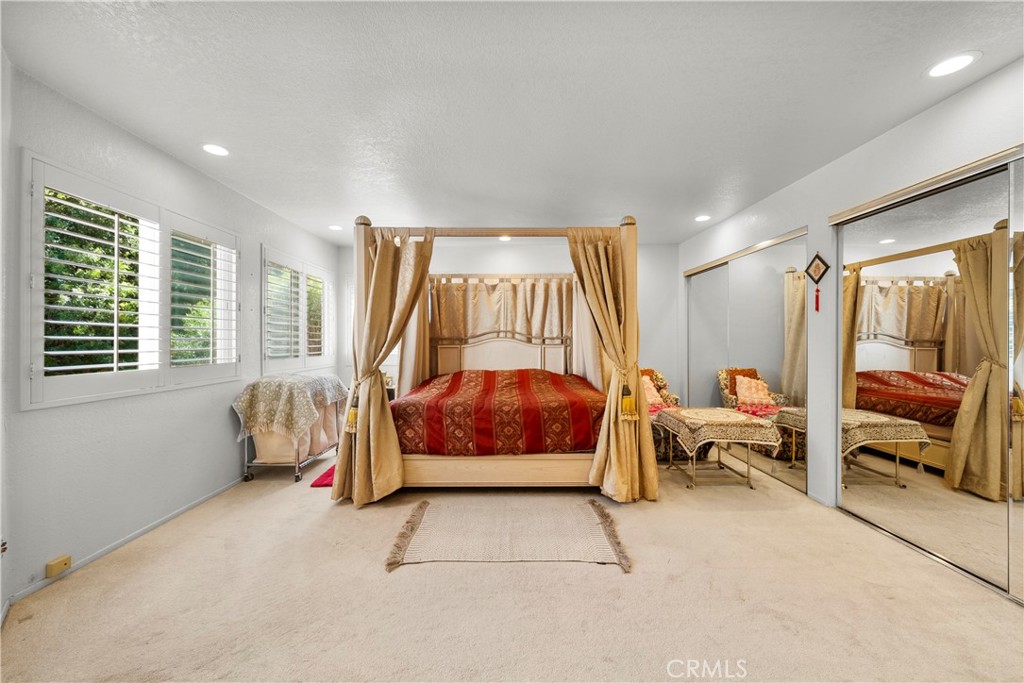 Peacock Ridge (842) - Residential