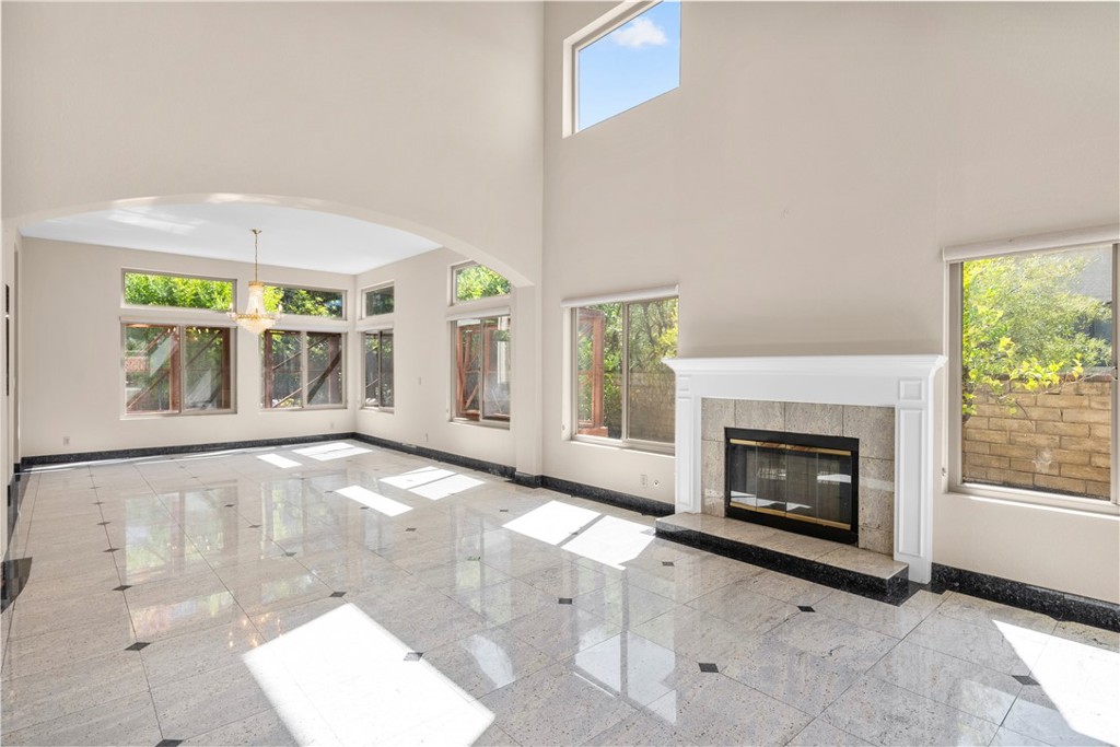 Peacock Ridge (842) - Residential