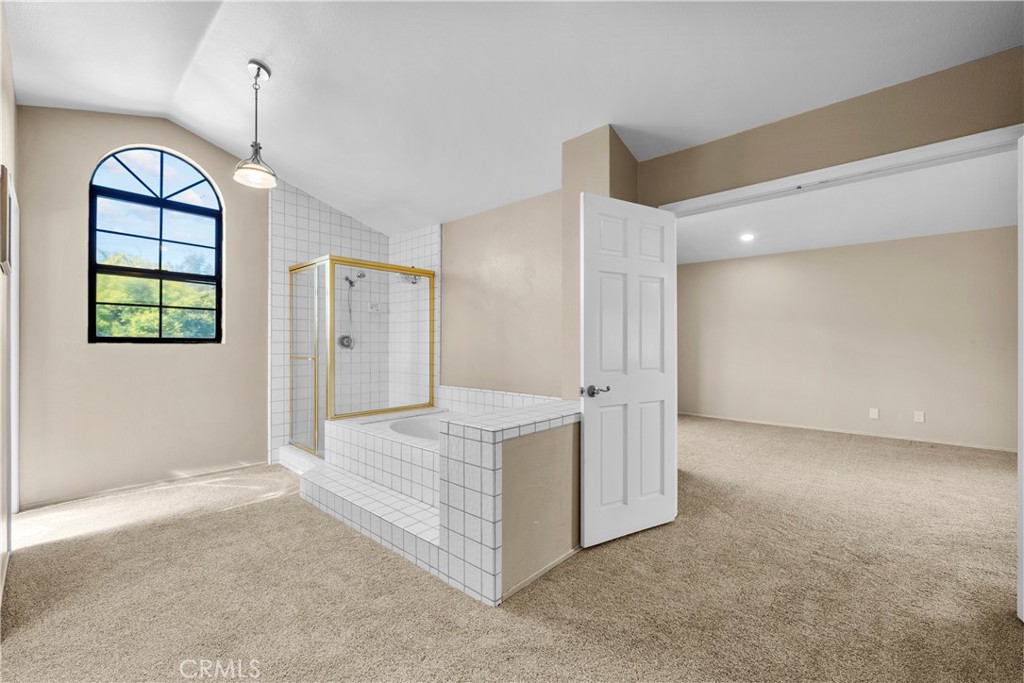 Peacock Ridge (842) - Residential