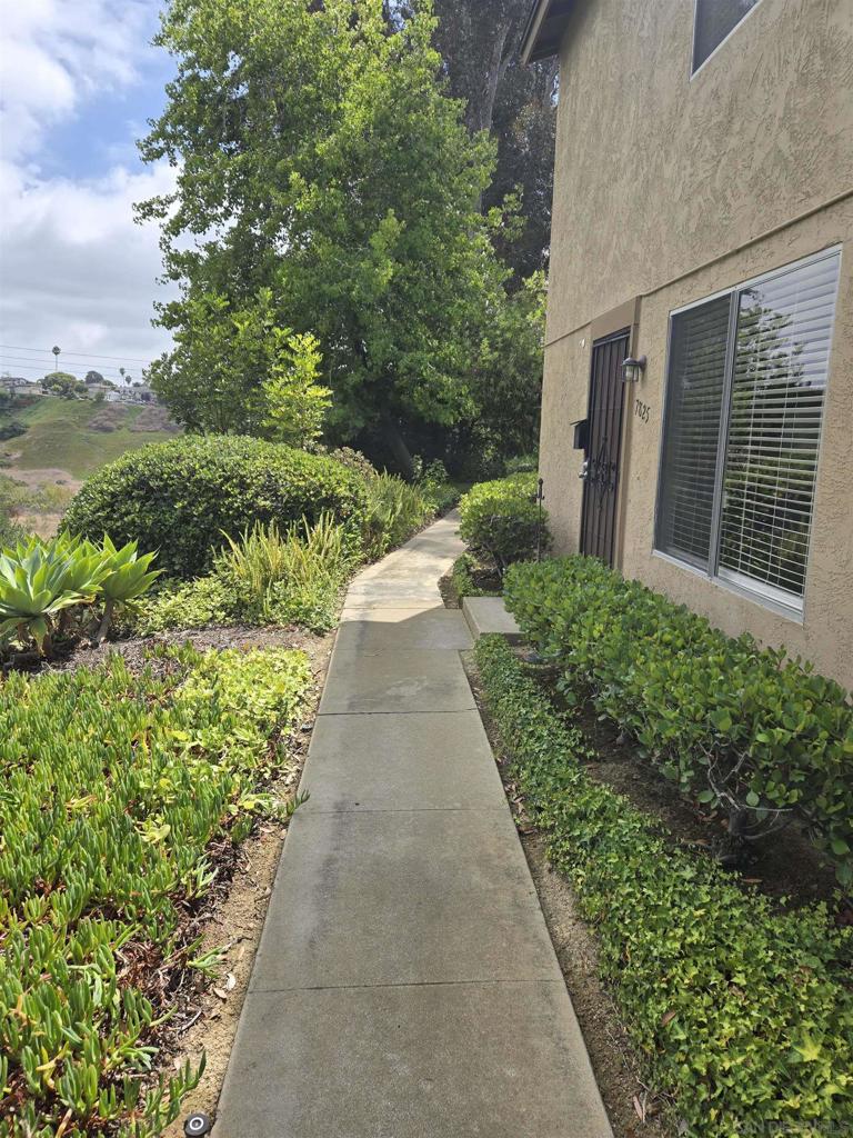 Bright unit on Rose Canyon in 4 unit building. This unit located on edge of complex, edge of canyon. New light colored luxury vinyl plank flooring throughout. New baseboards, new paint, new upgraded blinds, new screens. This unit has a new dishwasher, new sink/ faucet and quartz countertops. New fan in dining area. This unit has its own forced air gas heating system. One parking space in garage and parking space outside the garage for this unit only and several open parking spaces just outside the unit. In the garage there are storage cabinets above the nose of the parked car. There is also a private storage room inside of the garage. In the other 2 car garage in the building, there are pay washer and pay dryer and a shared hot water tank for the 4 unit building. Open street parking also available. This complex has a private pool with showers and bathrooms. Close to UCSD, Vons, metro and bus station at the UTC mall. Small park within a one minute walk of unit on a path. Right in the heart of UTC. Great location!