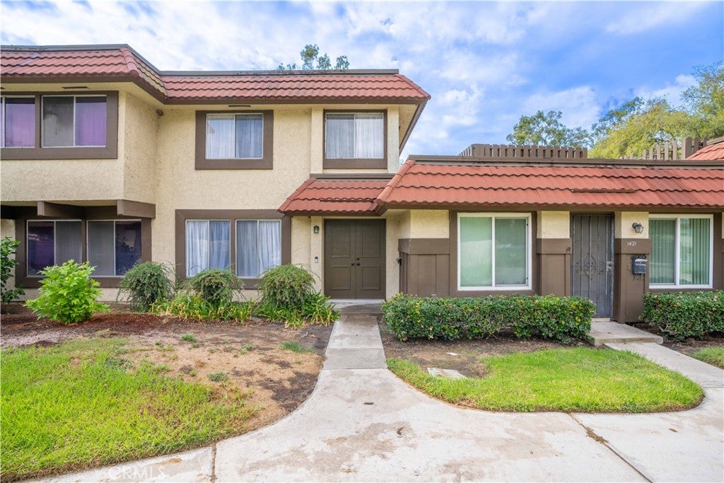 1419 N Greenhaven