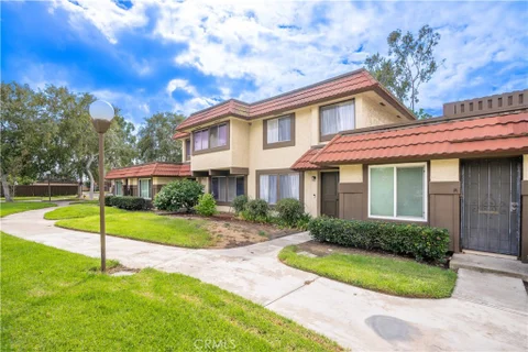 1419 N Greenhaven Ln, Anaheim, CA 92801 - MLS#: OC26222995