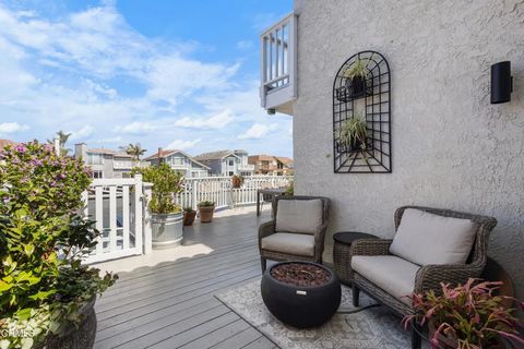 Tiny photo for 2350 Greencastle Lane, Oxnard, CA 93035 (MLS # V1-35053)