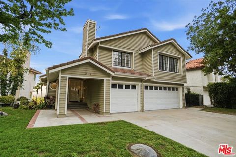 Photo of 24124 Mentry Drive, Newhall, CA 91321 (MLS # 26748125)