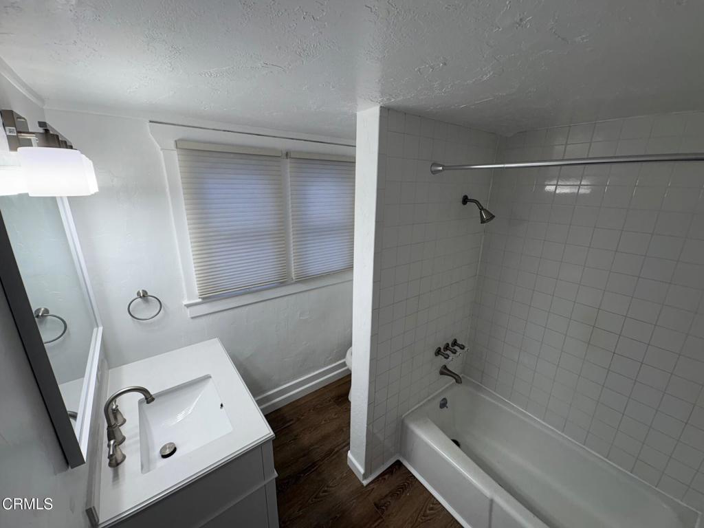 Ventura: Other - 0024 - Residential Lease