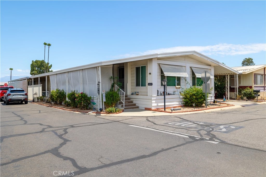 5001 W Florida 446