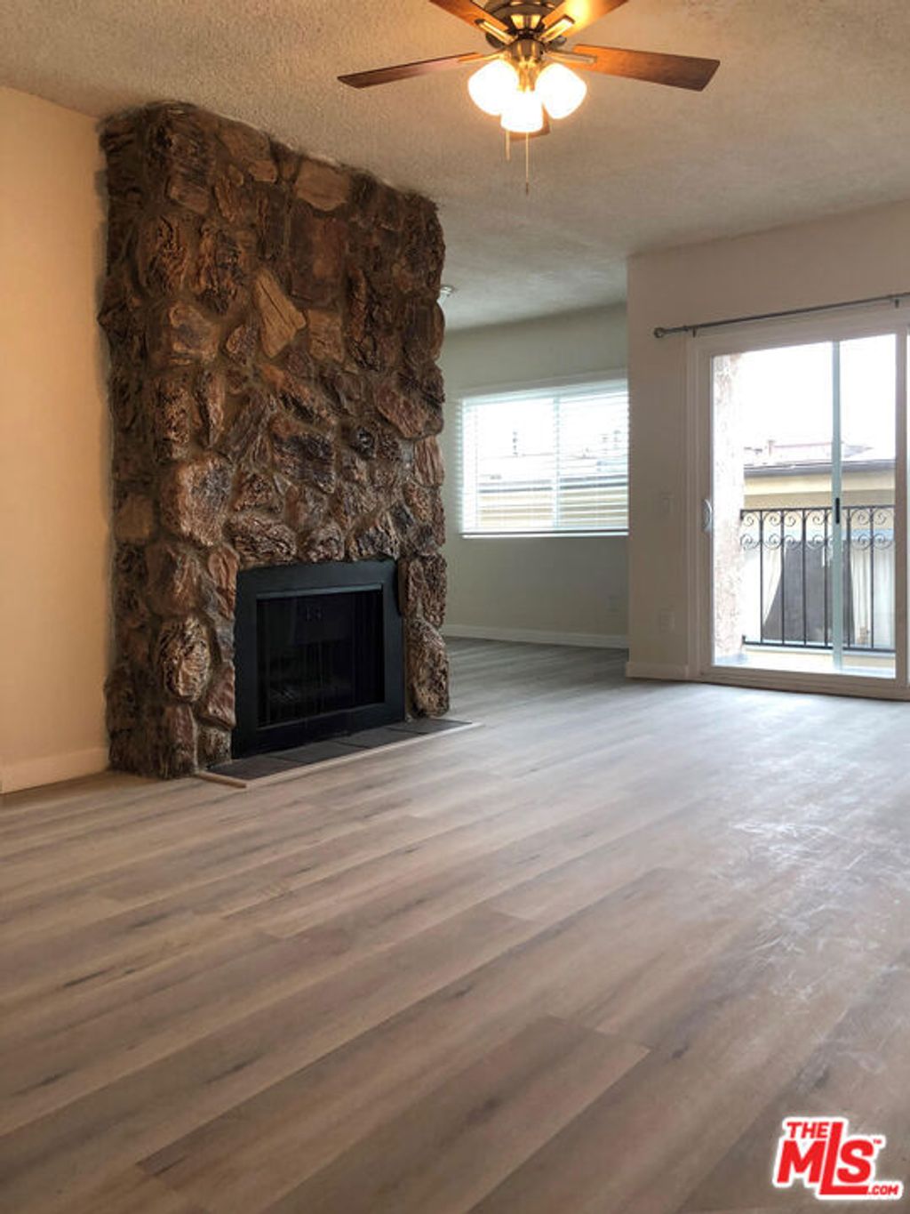 listing image 130721034938847115191