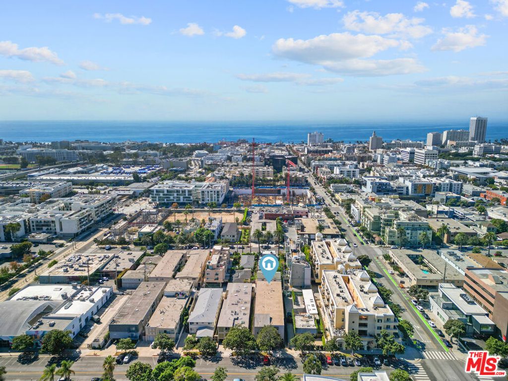 listing image 130724512250397324658