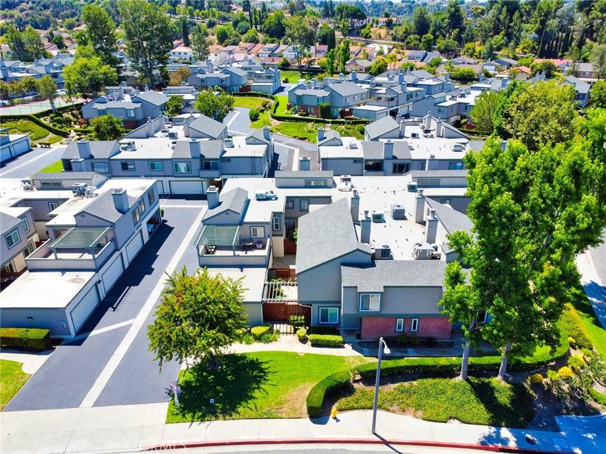 Welcome to this beautiful 2-bedroom, 1.5 bathroom townhome in the prestigious Cimarron Oaks One community of Diamond Bar. Located within the highly acclaimed.Step inside to discover a bright and open floor plan featuring vaulted ceilings, while sliding doors lead to a private patio ideal for outdoor relaxation. The upstairs features two spacious bedrooms, including a master with high ceilings. The direct-access two-car garage. Enjoy resort-style amenities including a community pool, spa, and tennis courts. HOA fees cover water, trash, exterior termite service, and landscaping. This home is conveniently located near shops, restaurants, H-Mart, golf courses, and offers easy access to the 60 & 57 Freeways. Don’t miss this opportunity to own a home in one of Diamond Bar’s most desirable communities!