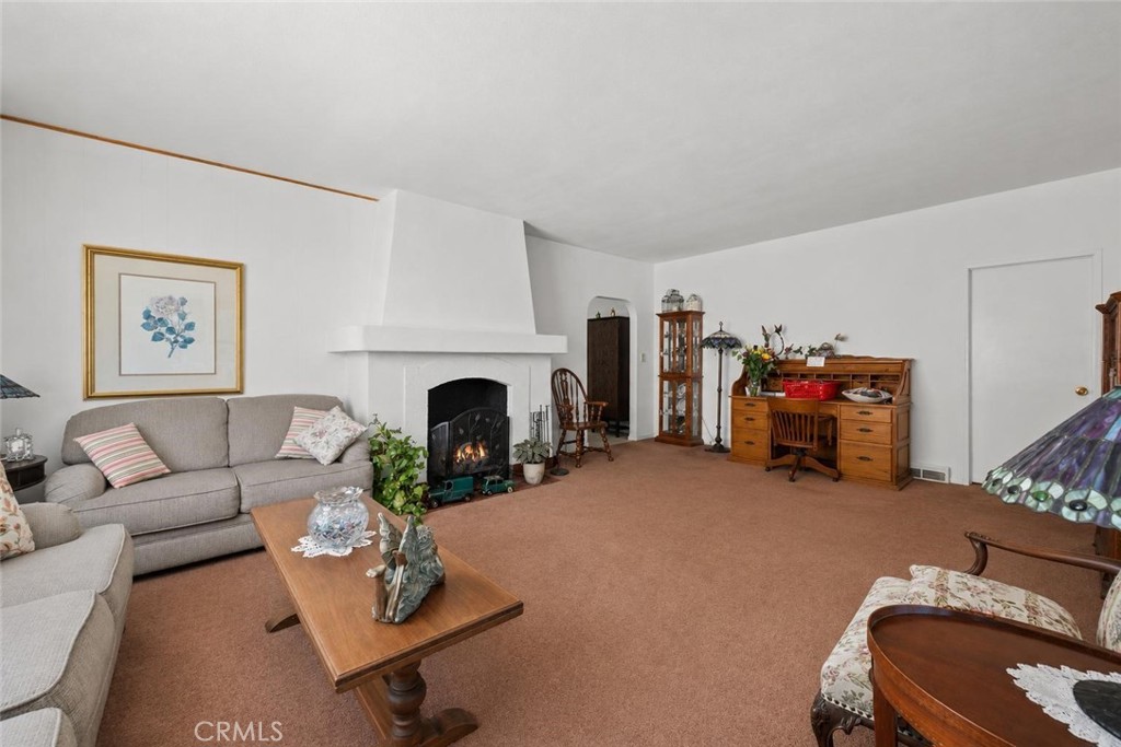 1140 Oberlin Drive