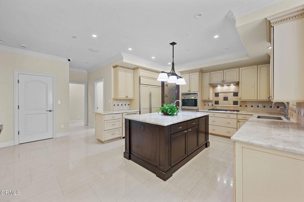 Pasadena, California, 91107, United States, 7 Bedrooms Bedrooms, ,6 BathroomsBathrooms,Residential,Active,2023383