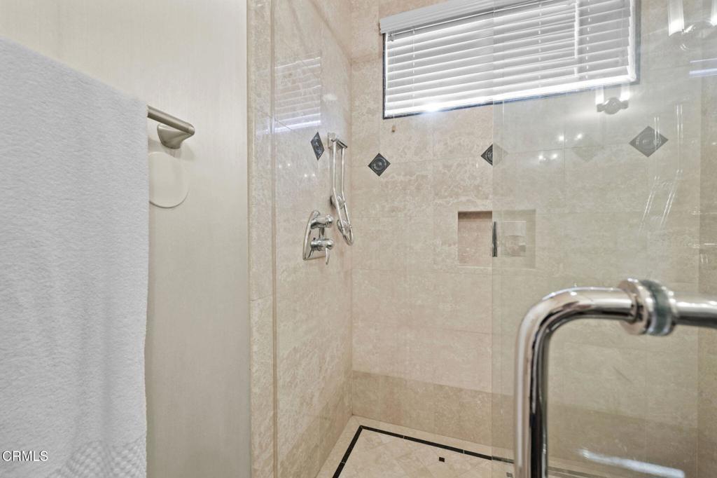 Pasadena, California, 91107, United States, 7 Bedrooms Bedrooms, ,6 BathroomsBathrooms,Residential,Active,2023383