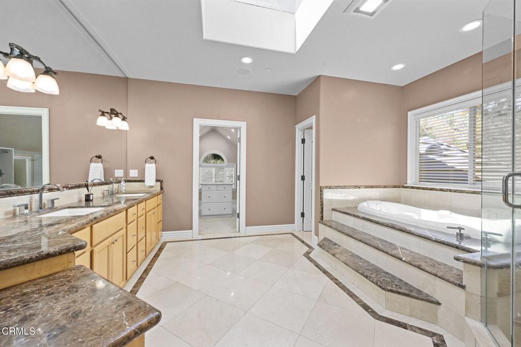 Pasadena, California, 91107, United States, 7 Bedrooms Bedrooms, ,6 BathroomsBathrooms,Residential,Active,2023383