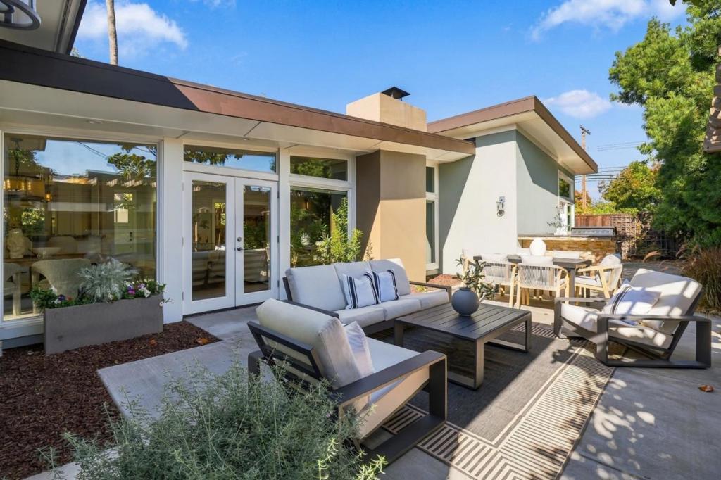 3837 Carlson Court
