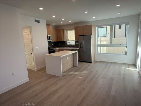 Photo of 17814 W Bullock Street, Encino, CA 91316 (MLS # SR25276575)