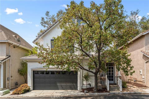 Photo of 27169 Saddlepeak TRL, Valencia, CA 91354 (MLS # SR26176547)