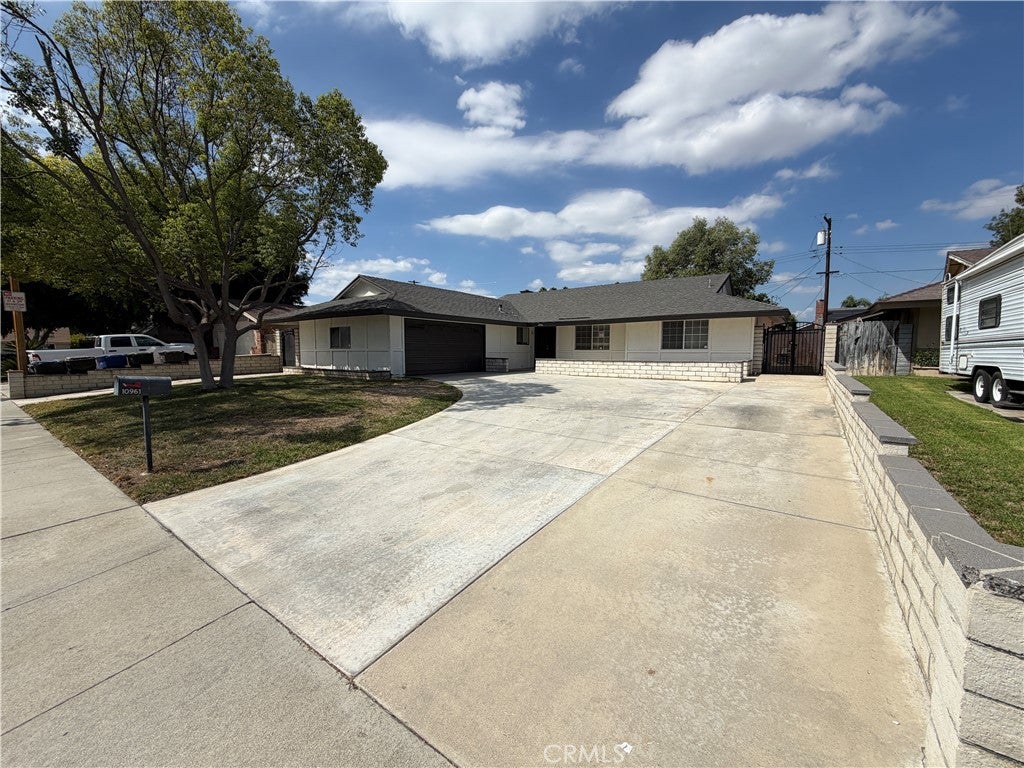 10961 Endicott Drive