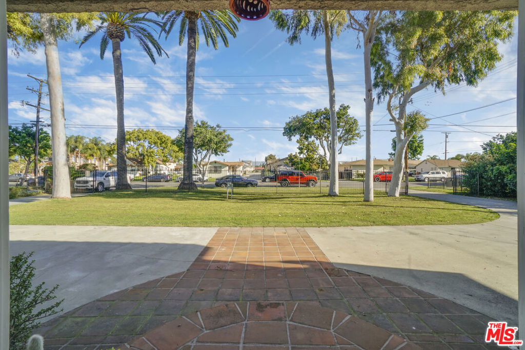 4812 Live Oak Street