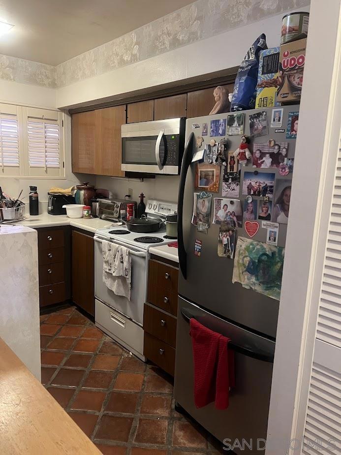 2630 Torrey Pines Rd E21